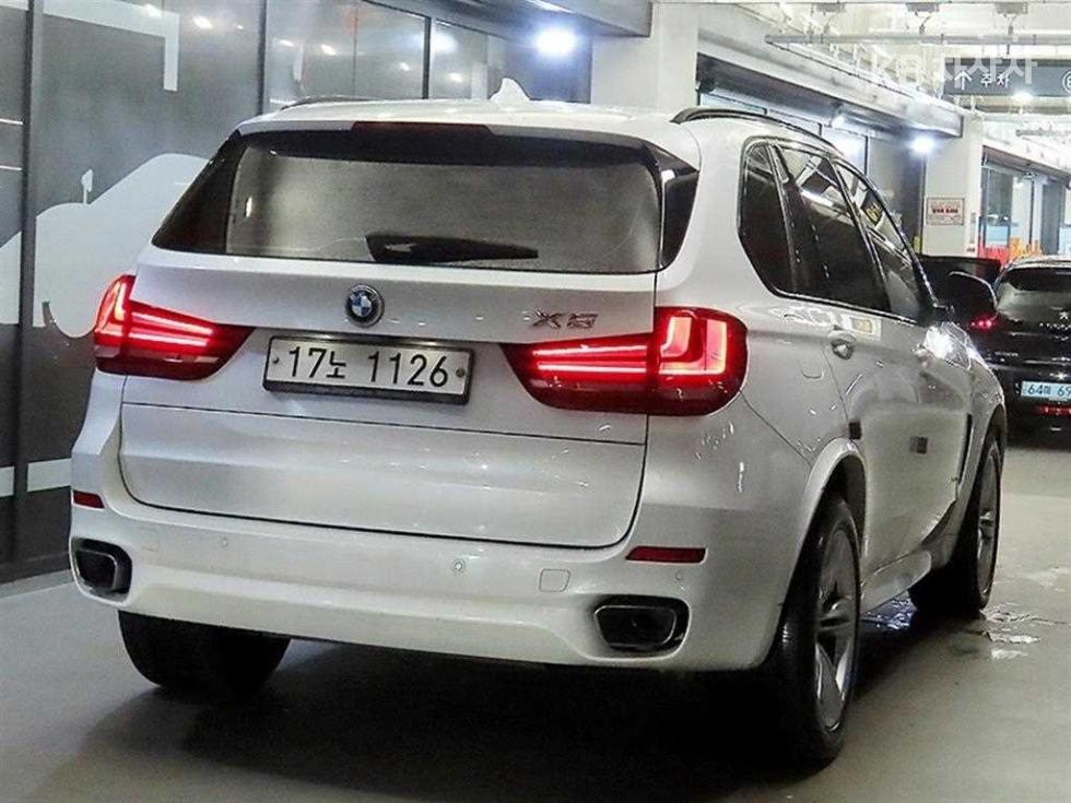BMW X5 — miniaturë 4