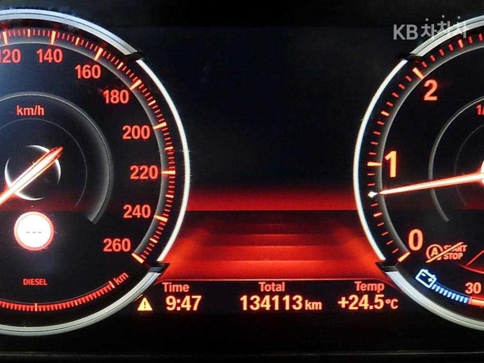 BMW X5 — miniaturë 9