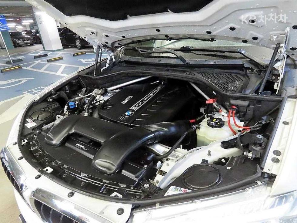BMW X5 — miniaturë 19