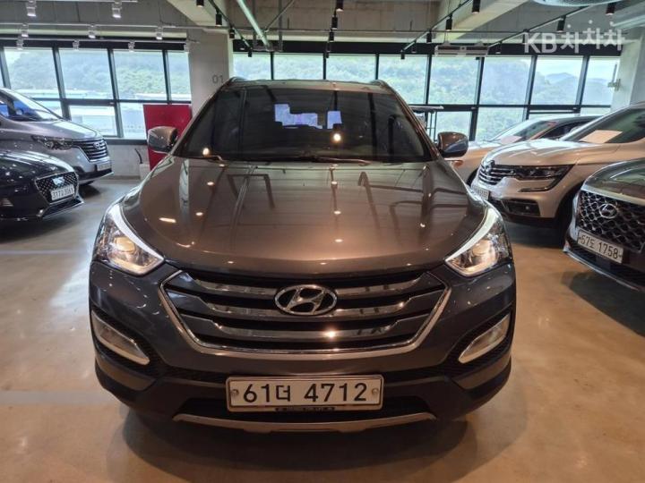 Hyundai Santa Fe R2.0 2WD PREMIUM — foto 1