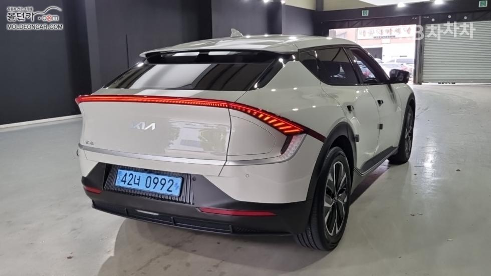 Kia EV6 — miniaturë 2