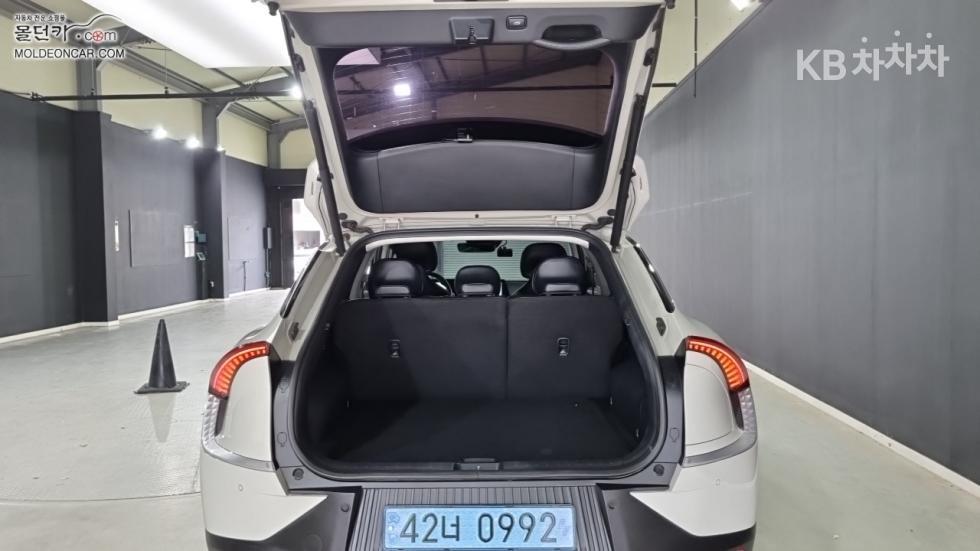 Kia EV6 — miniaturë 18