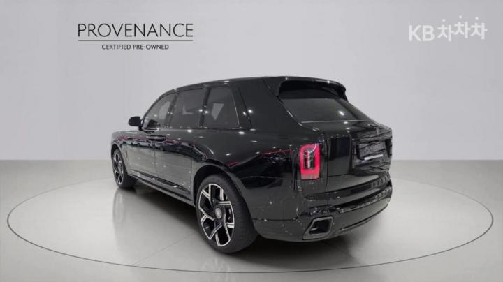 Rolls-Royce Cullinan 2026 photo 4
