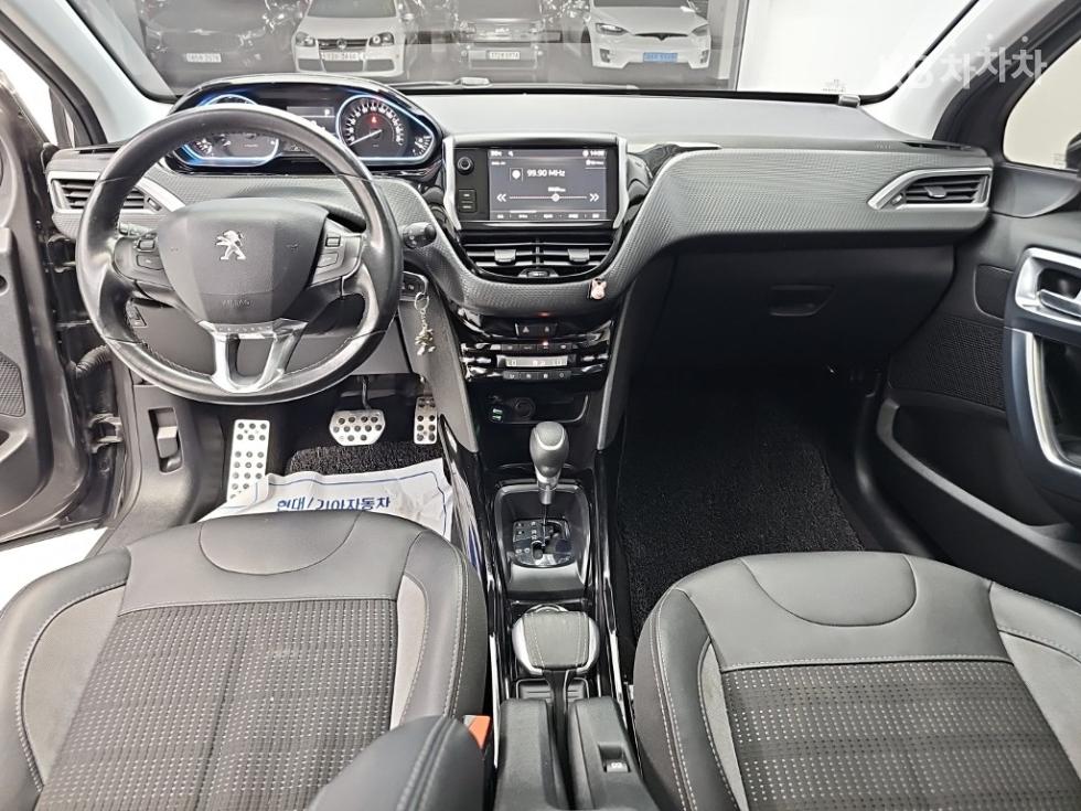 Peugeot 2008 — miniaturë 7