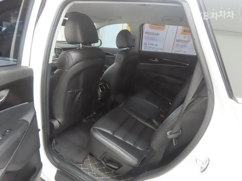 Kia Sorento — miniaturë 6