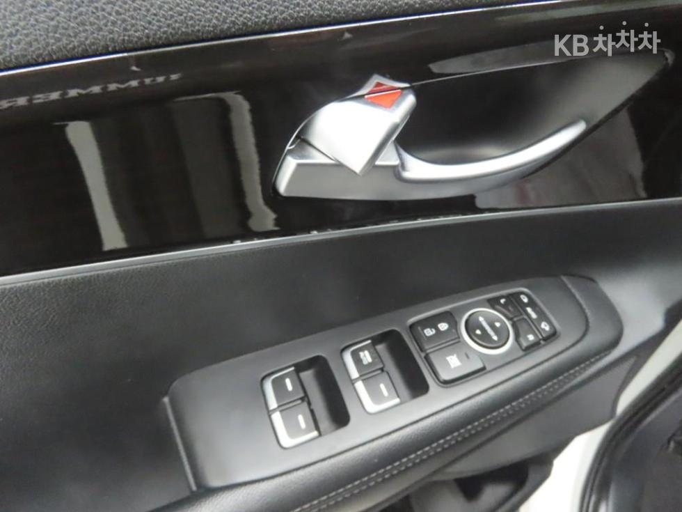 Kia Sorento — miniaturë 9