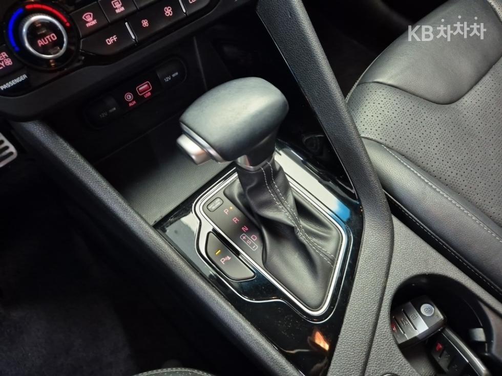 Kia Niro — miniaturë 8