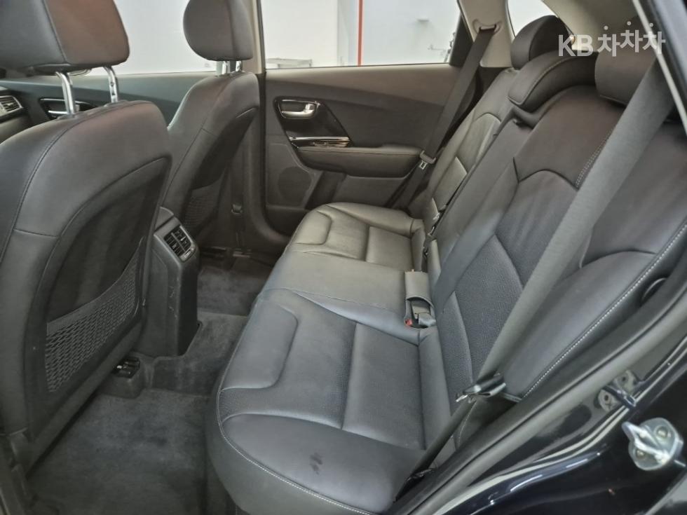 Kia Niro — miniaturë 12