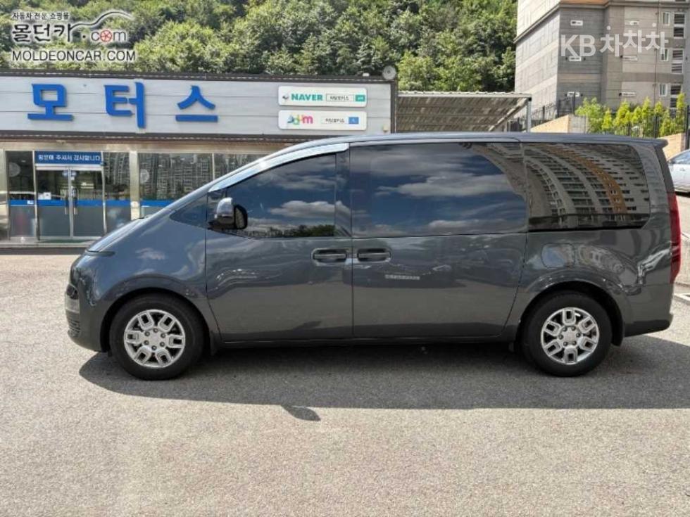 Hyundai Staria — miniaturë 6