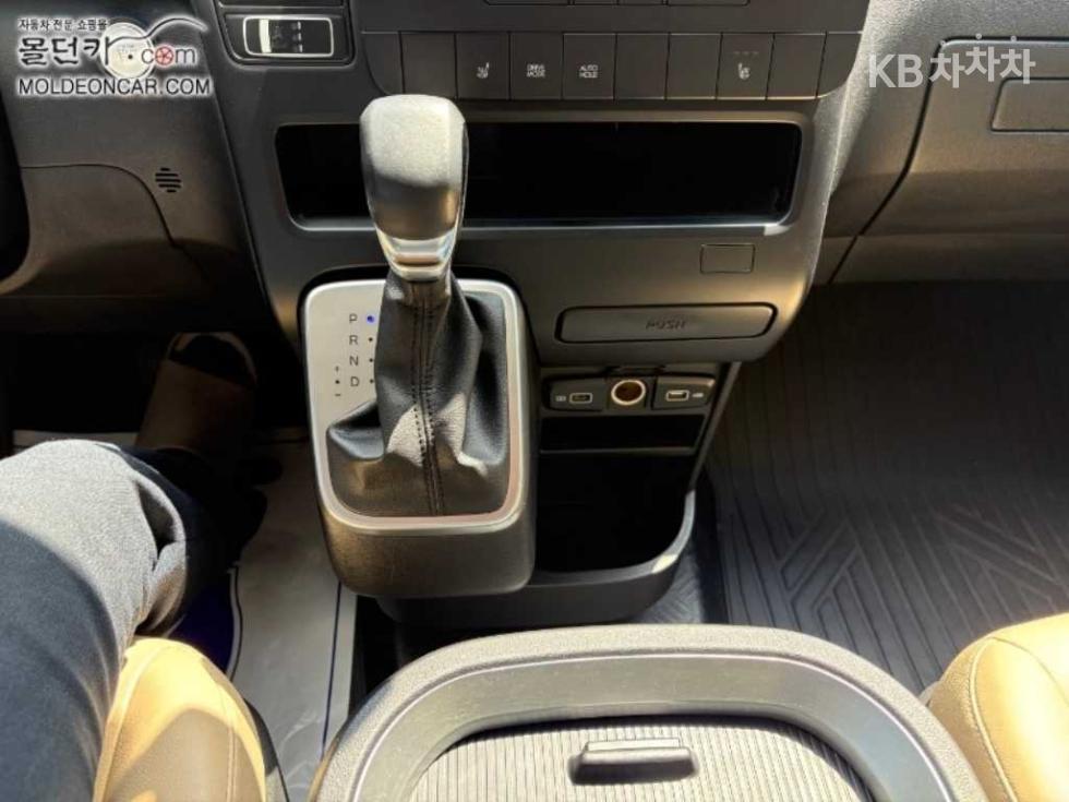 Hyundai Staria — miniaturë 12