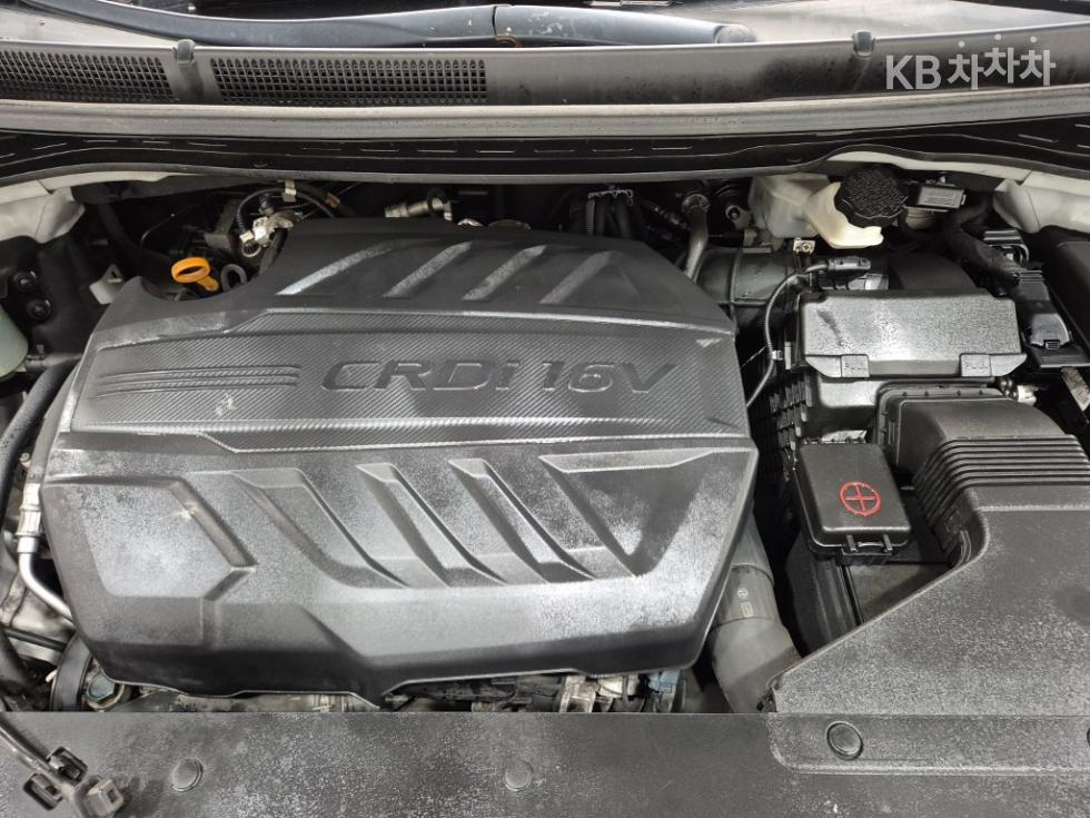 Kia Carnival — miniaturë 5