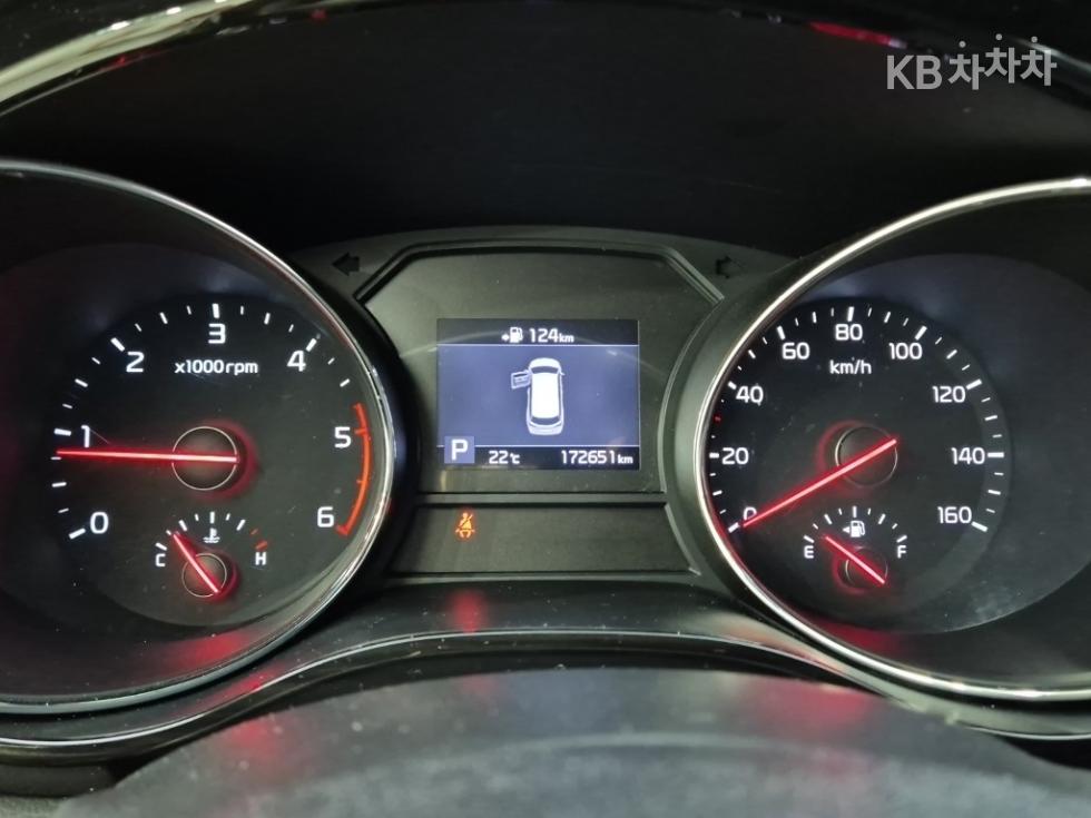 Kia Carnival — miniaturë 6