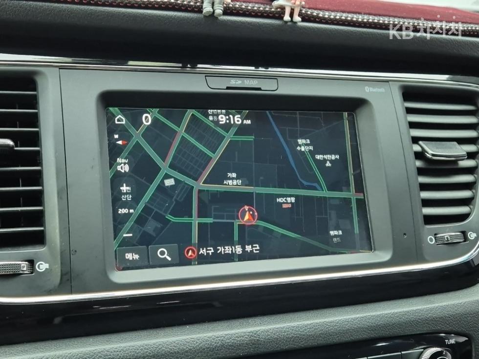 Kia Carnival — miniaturë 13