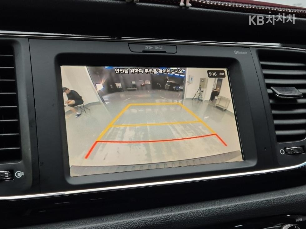 Kia Carnival — miniaturë 14