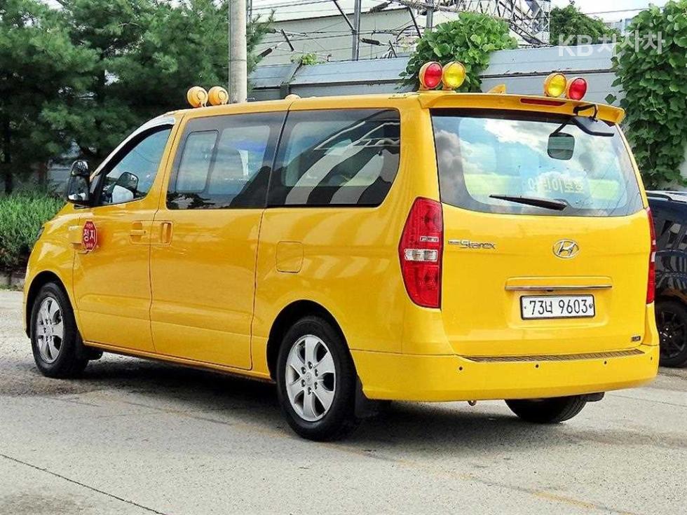 Hyundai Starex — miniaturë 3