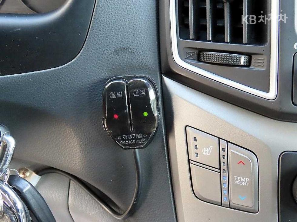 Hyundai Starex — miniaturë 17
