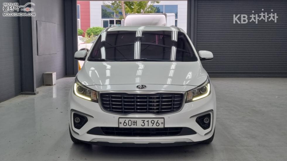 Kia Carnival — miniaturë 3