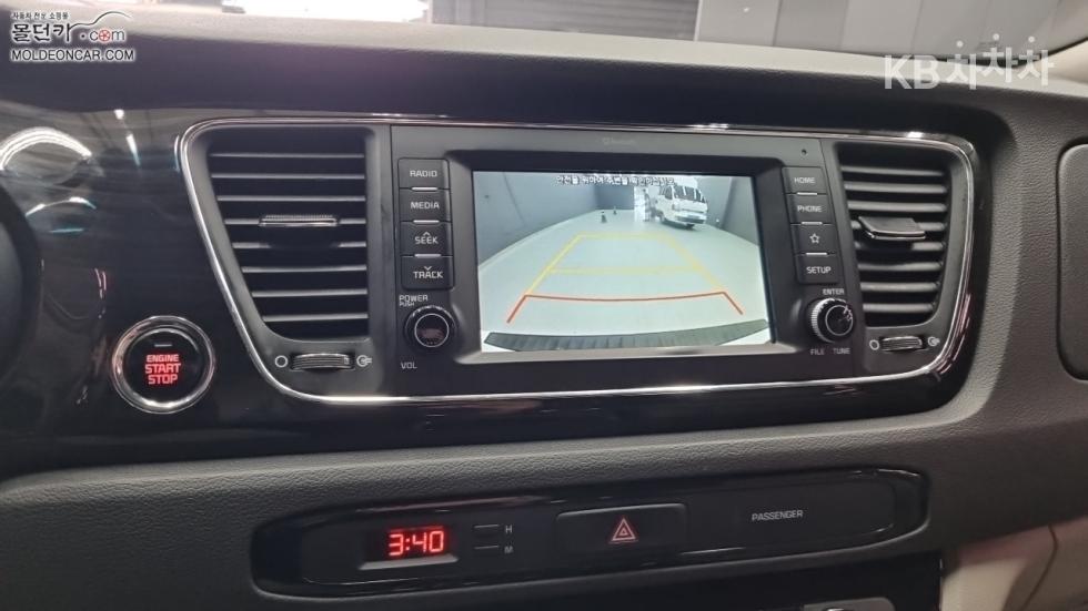Kia Carnival — miniaturë 13