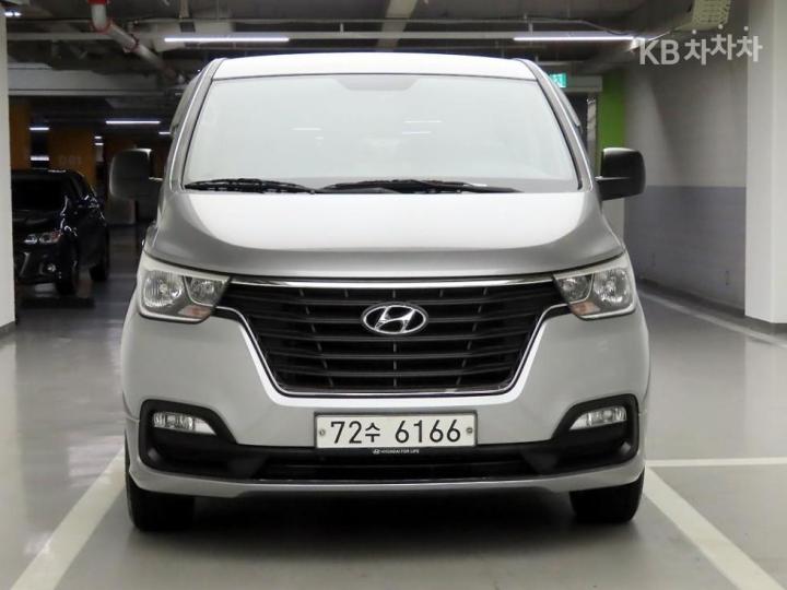 Hyundai Starex 웨건 12인승 스마트 — foto 1