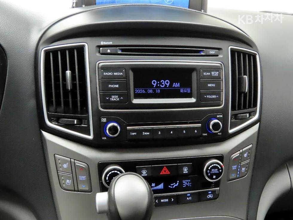 Hyundai Starex — miniaturë 10