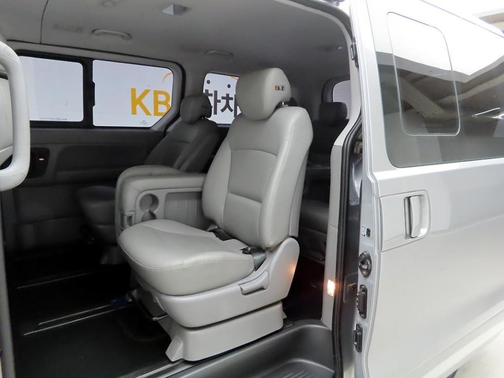 Hyundai Starex — miniaturë 13