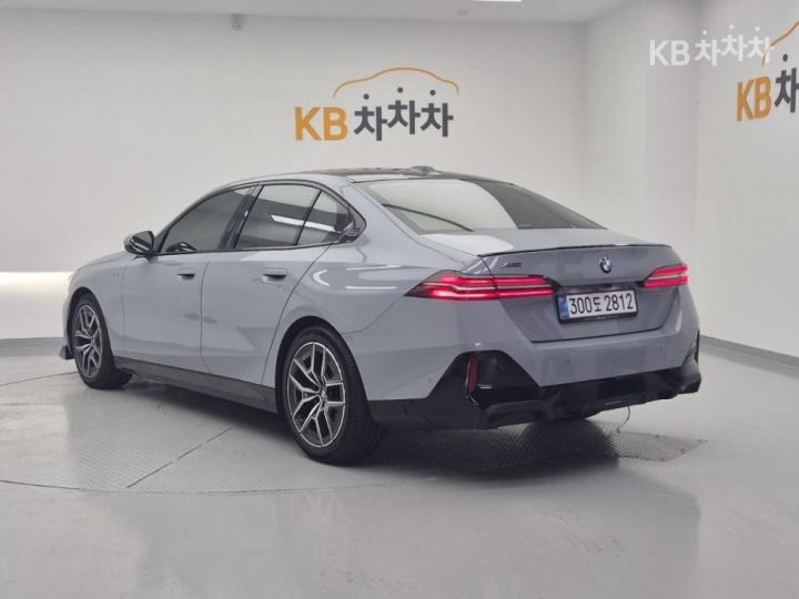 BMW 5er — miniaturë 3