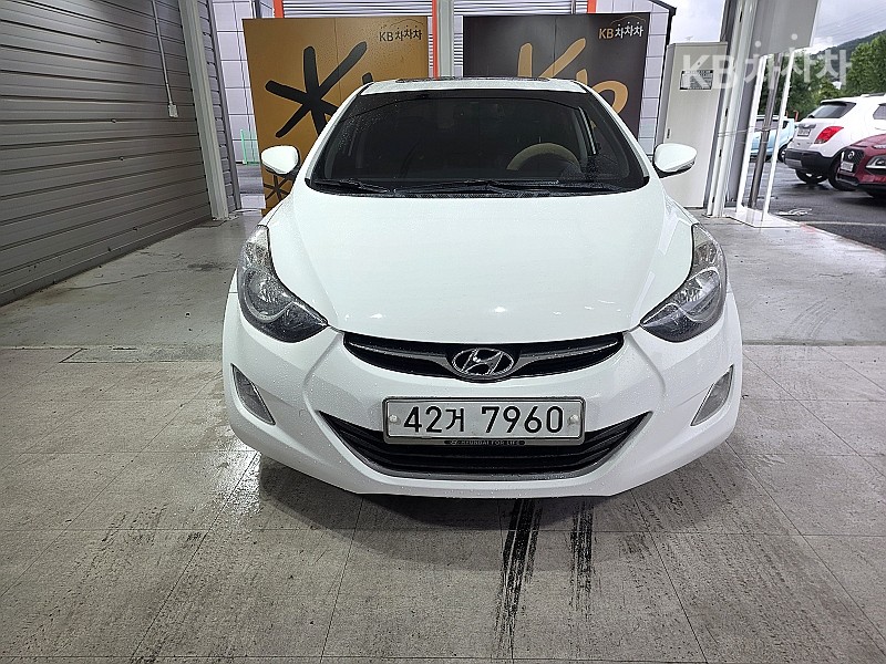 Hyundai Avante — miniaturë 3