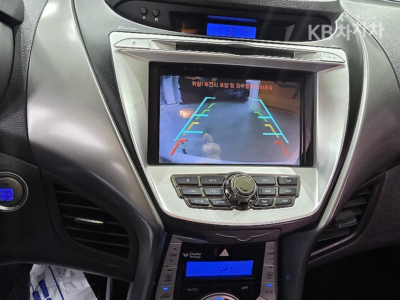 Hyundai Avante — miniaturë 13