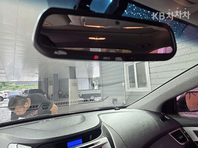 Hyundai Avante — miniaturë 15