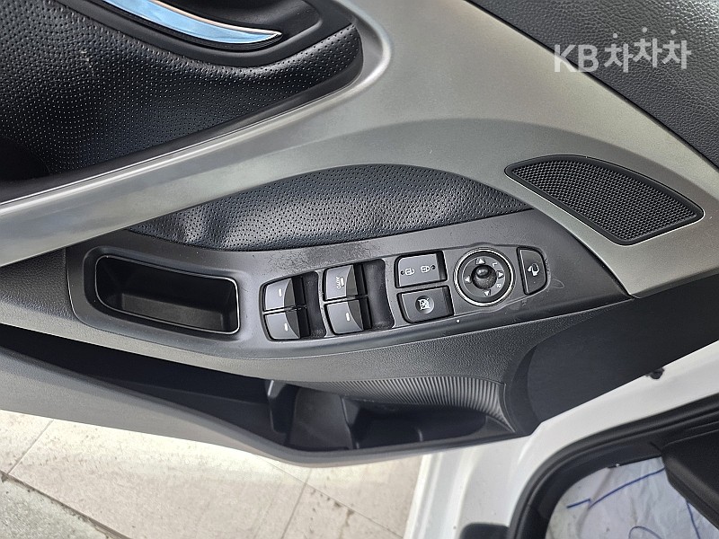 Hyundai Avante — miniaturë 16