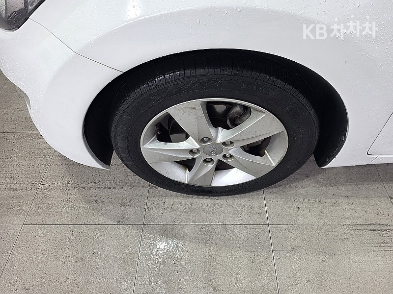 Hyundai Avante — miniaturë 19
