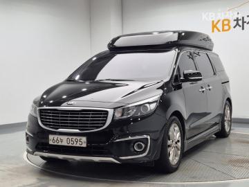 Kia Carnival 9-seater Hi-Limousine Prestige — foto 1