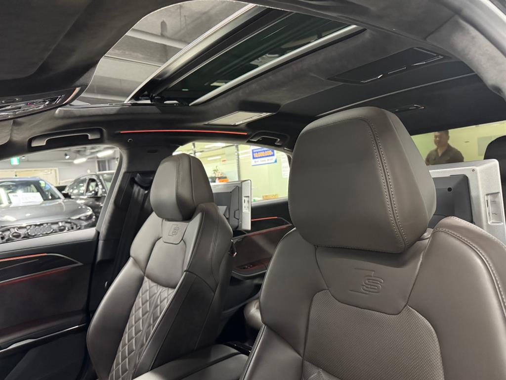 Audi S8 — miniaturë 15