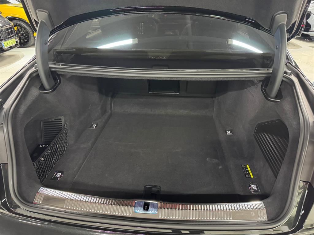 Audi S8 — miniaturë 17