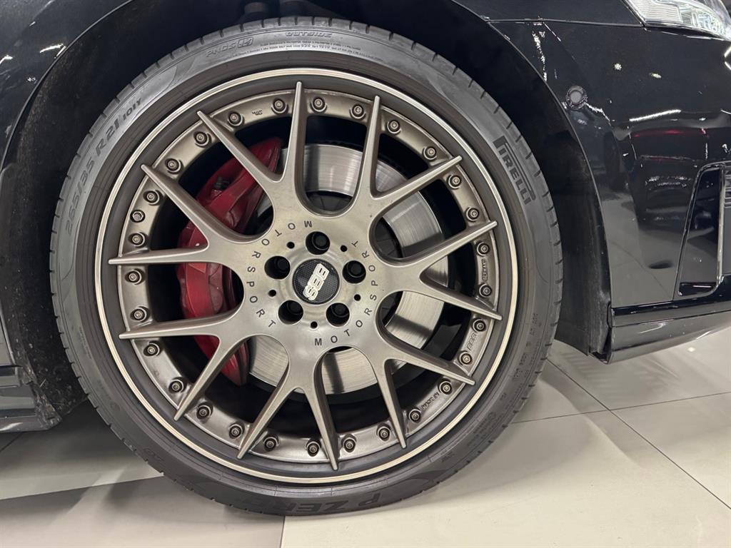 Audi S8 — miniaturë 18