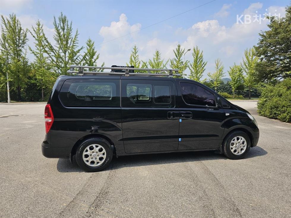 Hyundai Starex — miniaturë 3