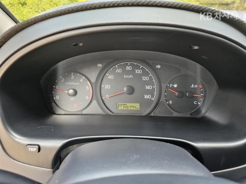 Hyundai Starex — miniaturë 6