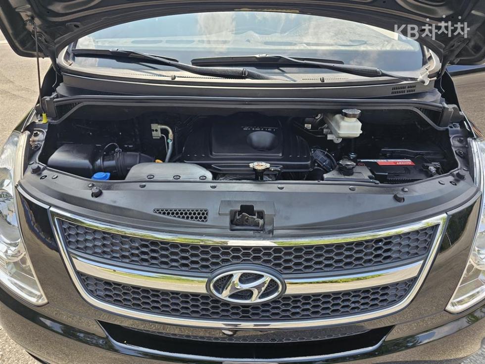 Hyundai Starex — miniaturë 13