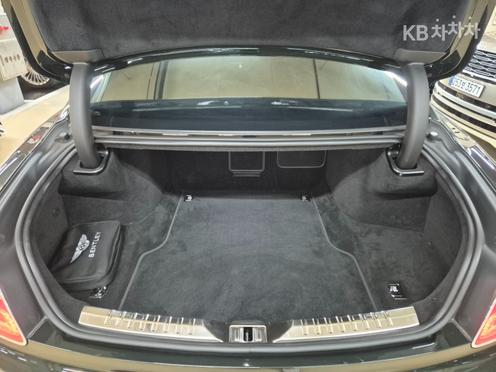 Bentley Flying Spur — miniaturë 18