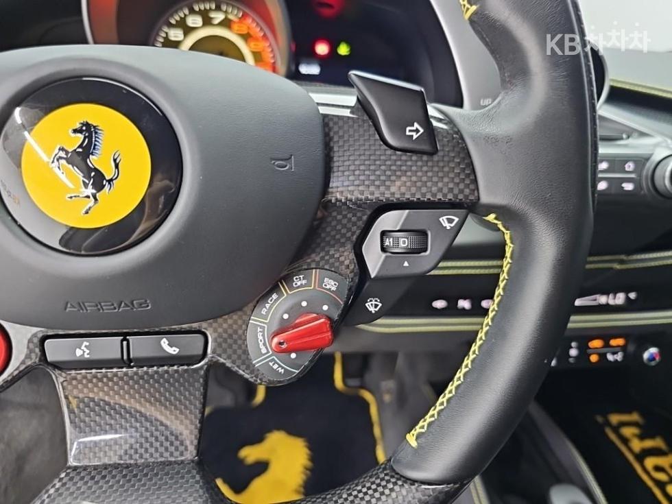Ferrari F8 Tributo — miniaturë 15