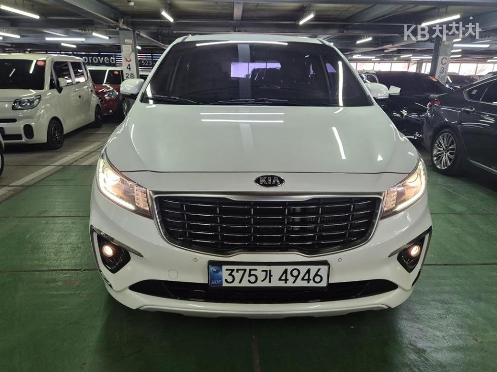Kia Carnival — miniaturë 2