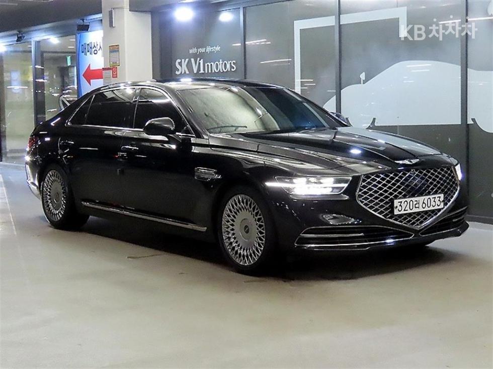 Genesis G90