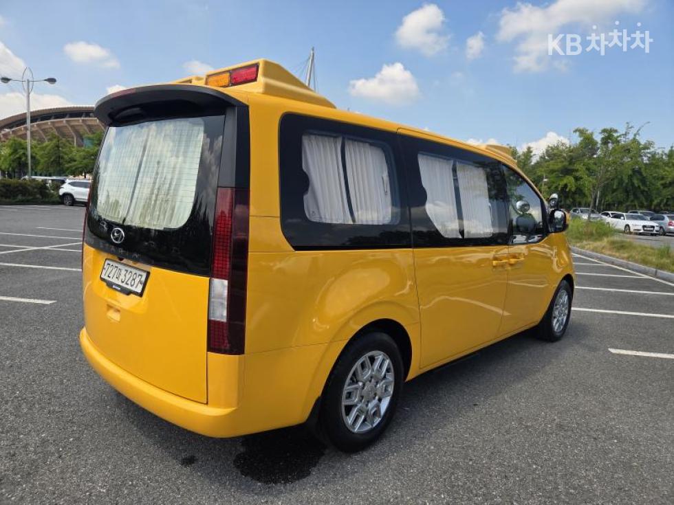 Hyundai Staria — miniaturë 2