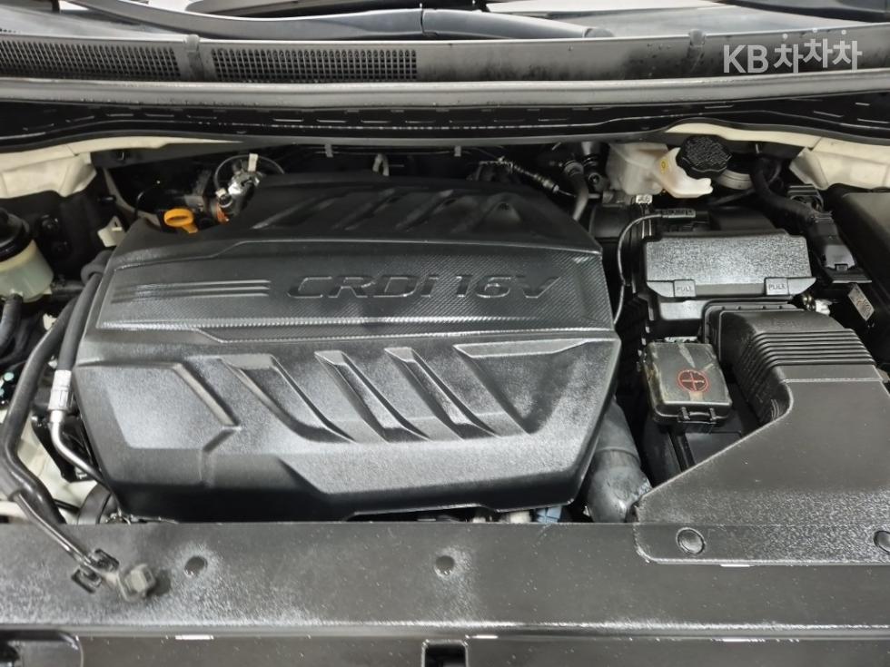 Kia Carnival — miniaturë 5
