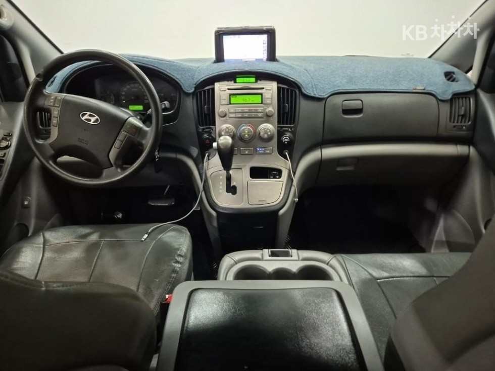 Hyundai Starex — miniaturë 7