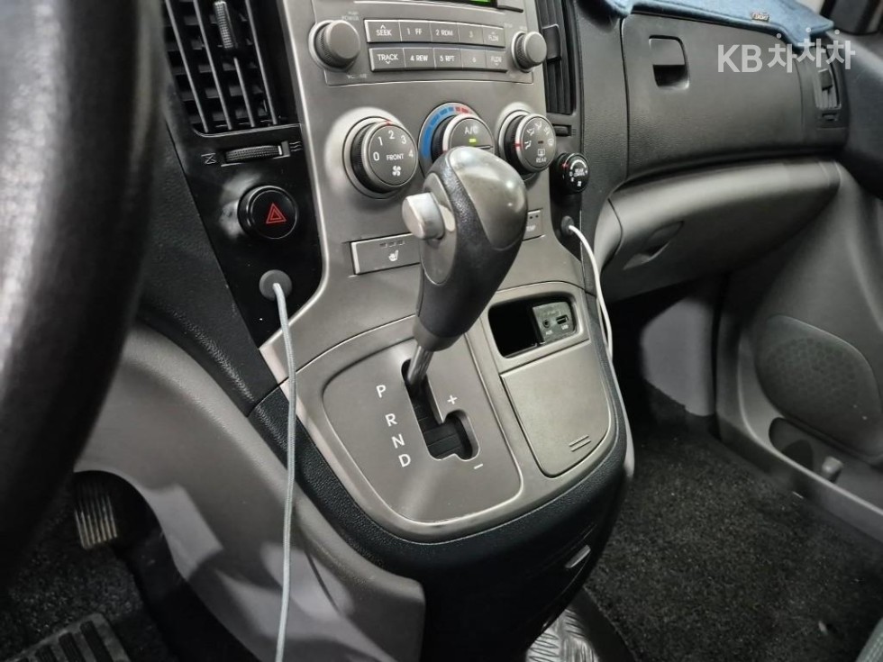 Hyundai Starex — miniaturë 11