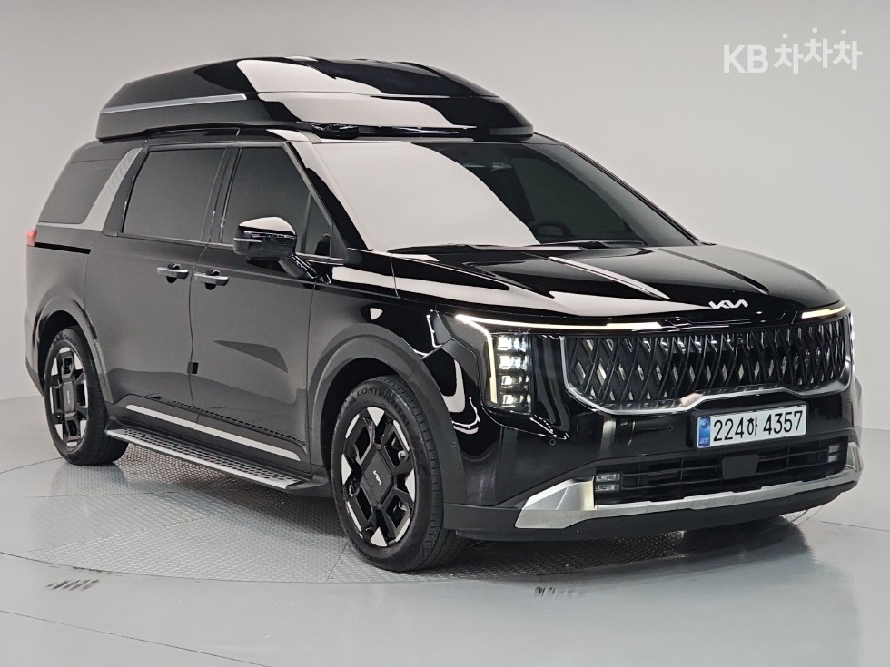 Kia Carnival — miniaturë 2