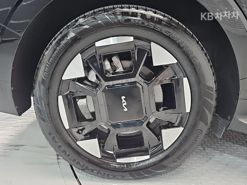 Kia Carnival — miniaturë 26