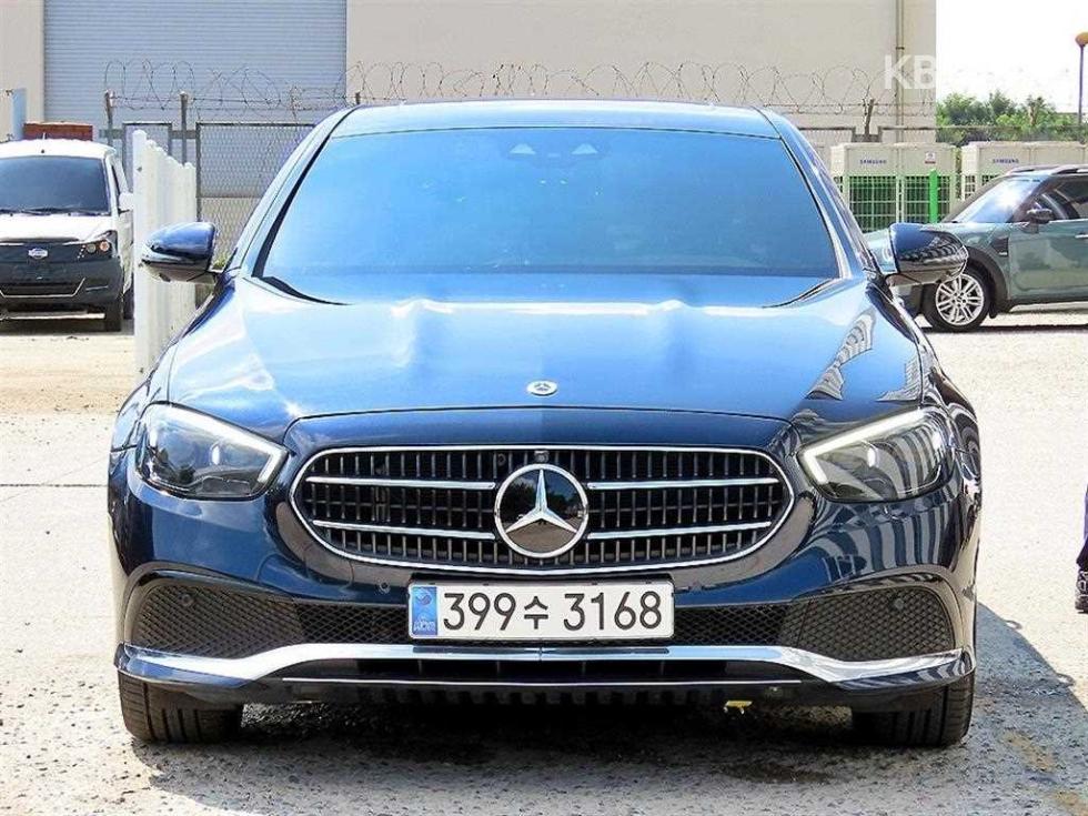 مرسيدس E-Class