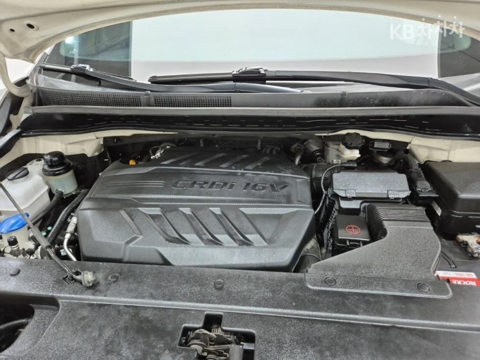 Kia Carnival — miniaturë 5